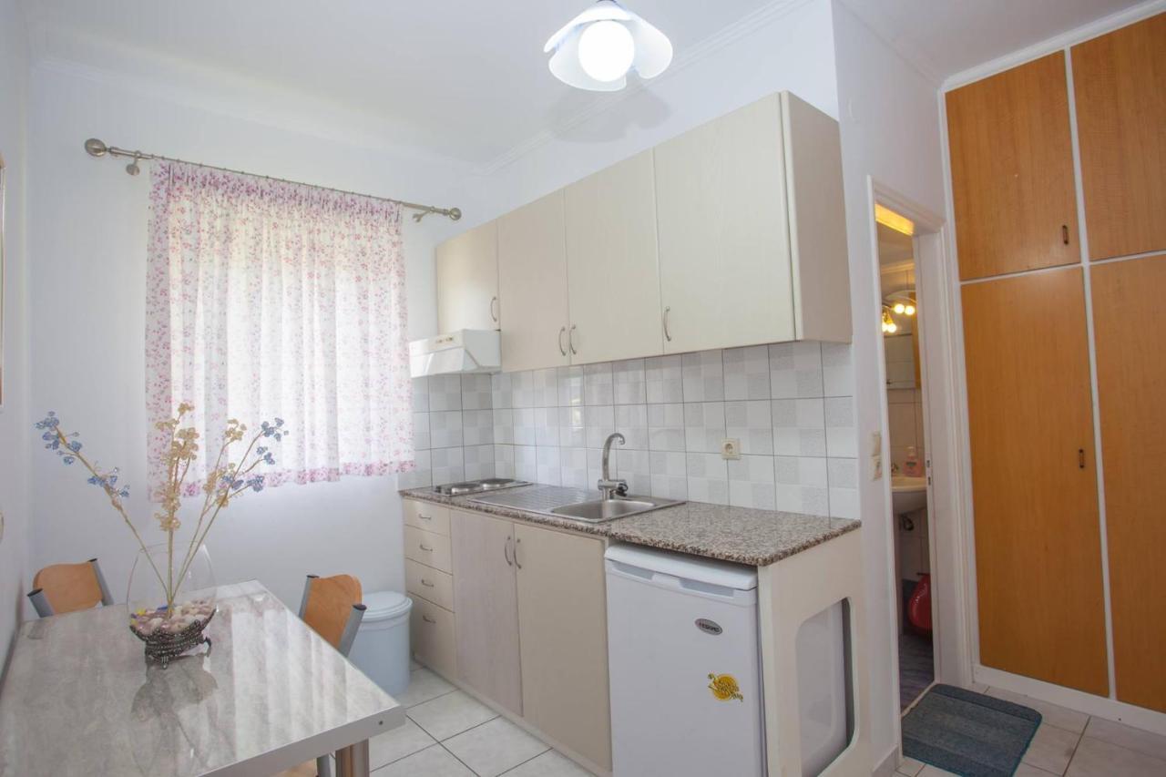 Dimosthenis Apartments Нидри Екстериор снимка