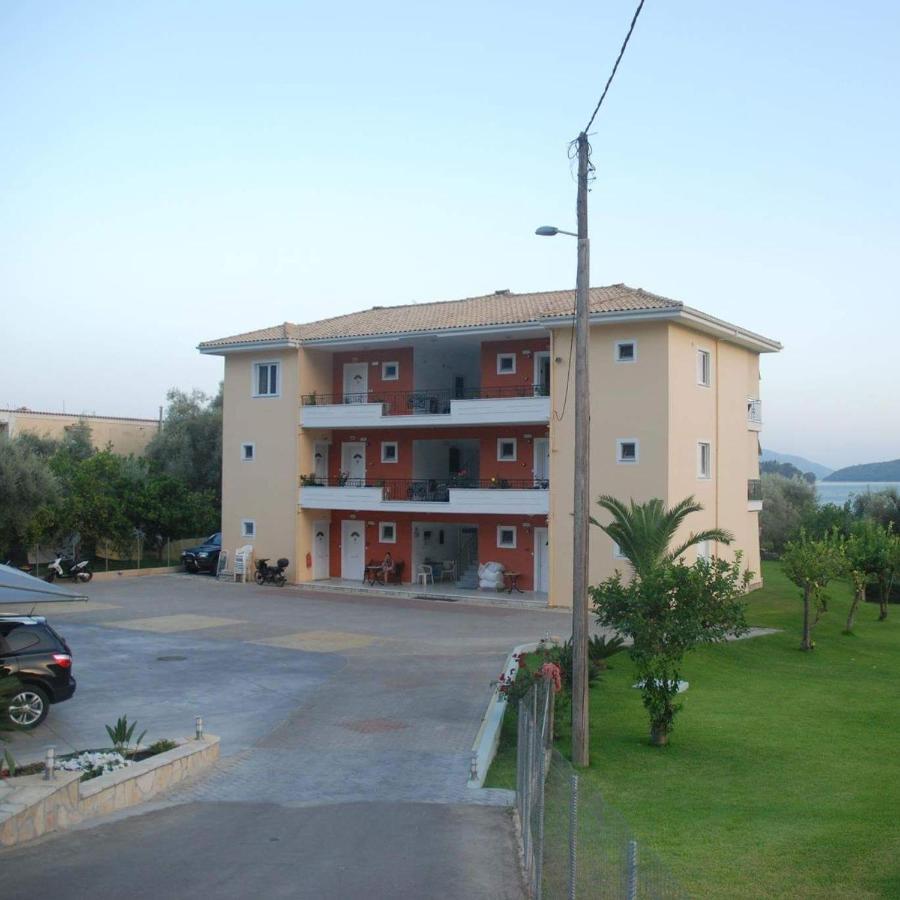 Dimosthenis Apartments Нидри Екстериор снимка